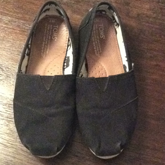 toms shoes size 7